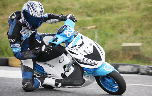 Piaggio Zip équipé en Polini