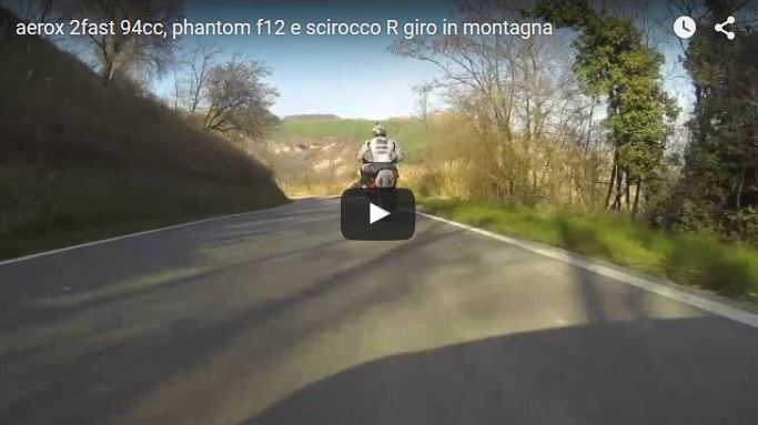 Yamaha Aerox 2Fast 94 cc VS Scirocco R 265 cv en caméra embarquée