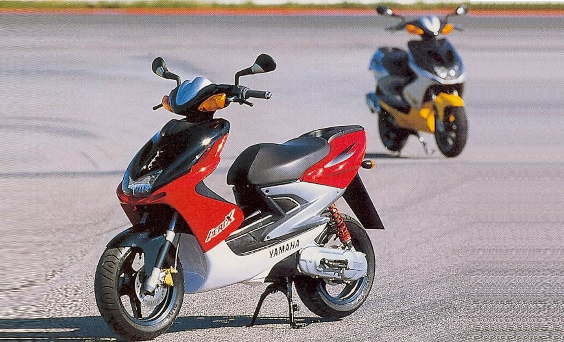 Быстрые мопеды. Yamaha Aerox 50. Yamaha Aerox r 50. Yamaha yq50 Aerox r. Yamaha Aerox 1997.