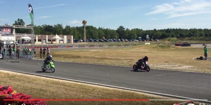 run-scooter-power-weekend-2016-booster-mxs-racing