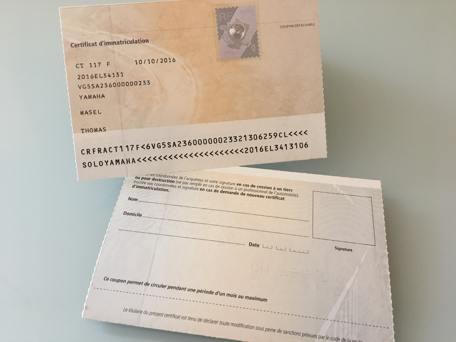 Coupon détachable recto / verso permettant de circuler pendant un mois