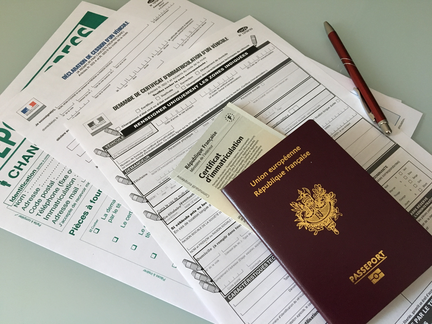 Pièces à fournir lors de la demande d'un nouveau certificat d’immatriculation