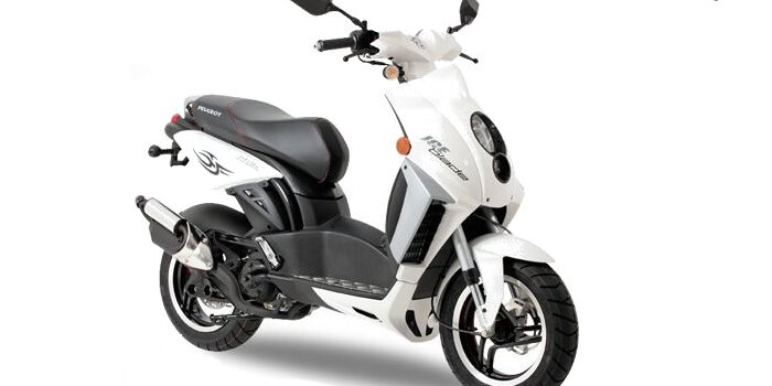 caracteristiques-techniques-peugeot-ludix-blaster-iceblade