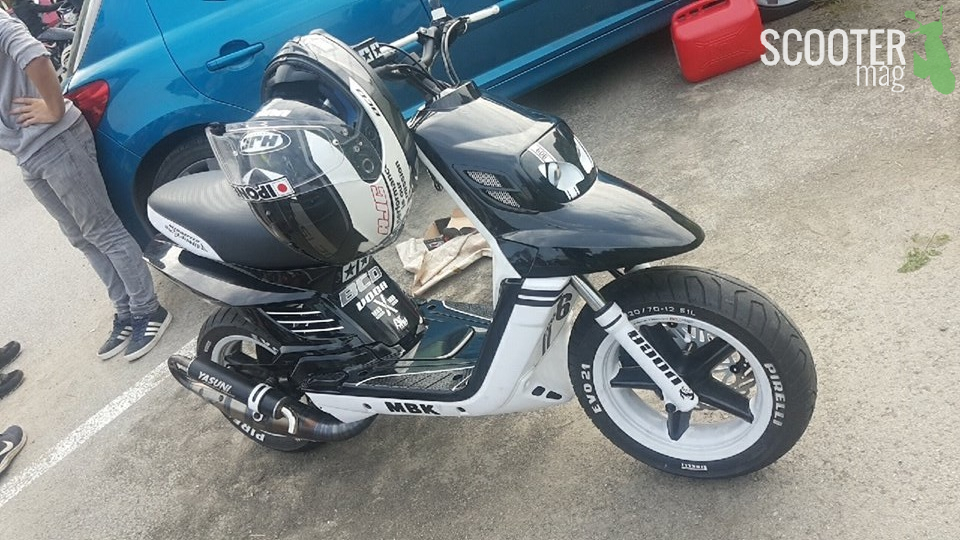 MBK Booster 12″ Black’n White