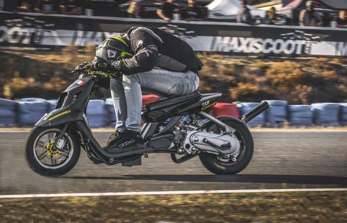 Scooter Mag soutient Corentin Peron #95 pour la saison de run 2019