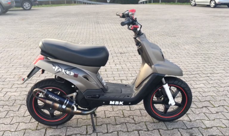 pot scooter MBK Booster