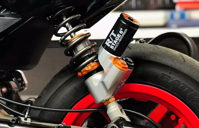 Améliorez la tenue de route de votre scooter avec Stage6